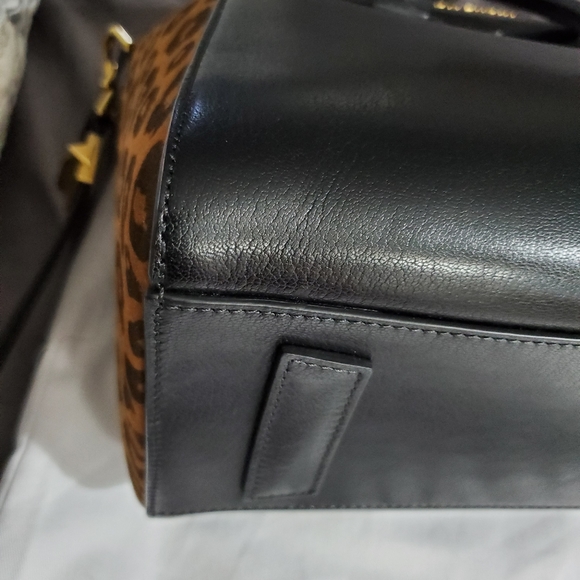 SOLD/Givenchy SMALL Antigona - Picture 7 of 17